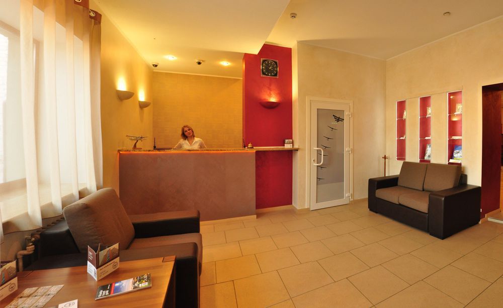 Antwo-Hotel Харков Екстериор снимка